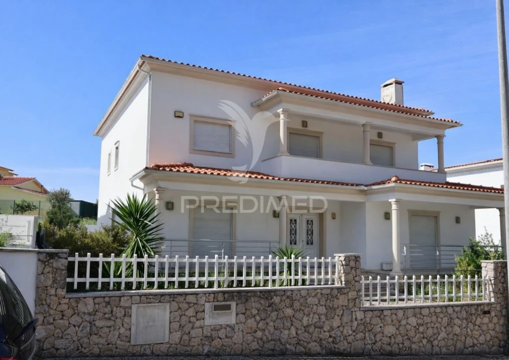 Moradia T4 para Venda em Arrimal e Mendiga Foto 1