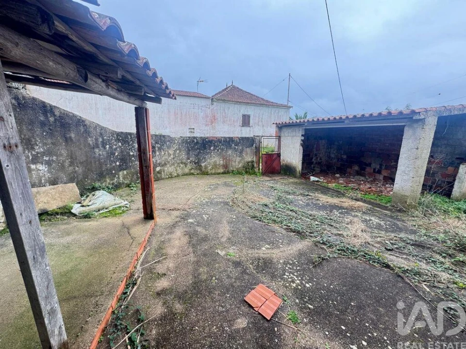 Moradia T3 para Venda em Maxial e Monte Redondo Foto 6