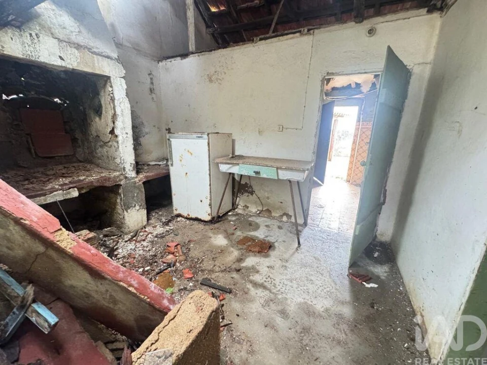 Moradia T3 para Venda em Maxial e Monte Redondo Foto 3