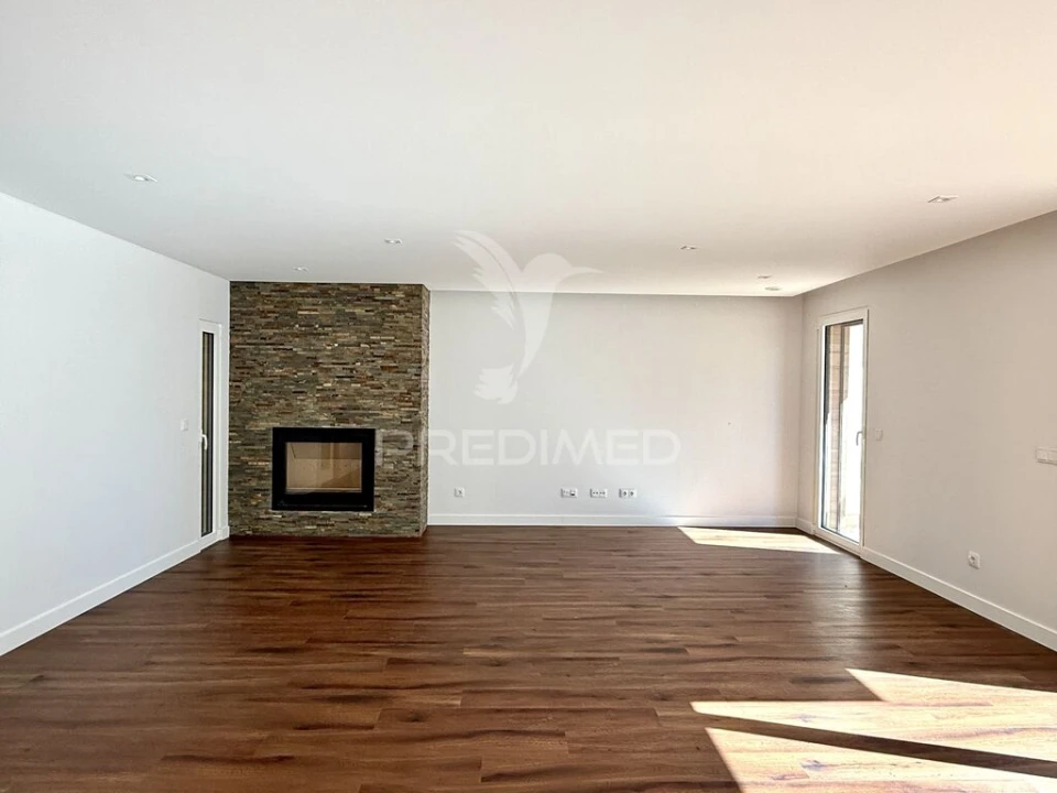 Apartamento T3 para Venda em Leiria, Pousos, Barreira e Cortes Foto 6
