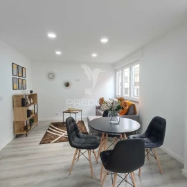 Apartamento T3 para Venda em Benfica