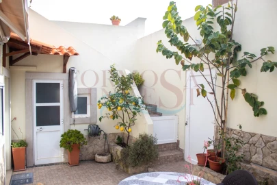 Moradia T3 para Venda em Moncarapacho e Fuseta