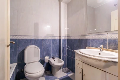 Apartamento T2 para Arrendamento em Santa Marinha e São Pedro da Afurada