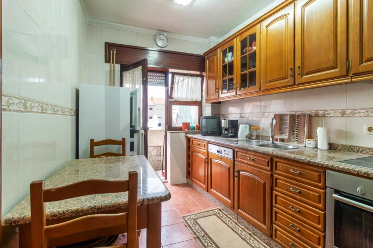 Apartamento T2 para Arrendamento em Santa Marinha e São Pedro da Afurada Foto 10