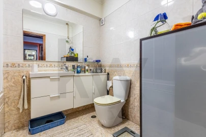 Apartamento T2 para Venda em Massamá e Monte Abraão