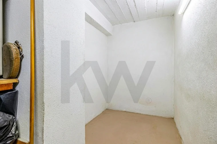 Apartamento T2 para Venda em Massamá e Monte Abraão Foto 17