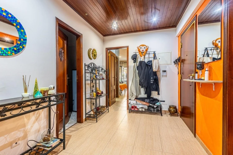 Apartamento T2 para Venda em Massamá e Monte Abraão Foto 14