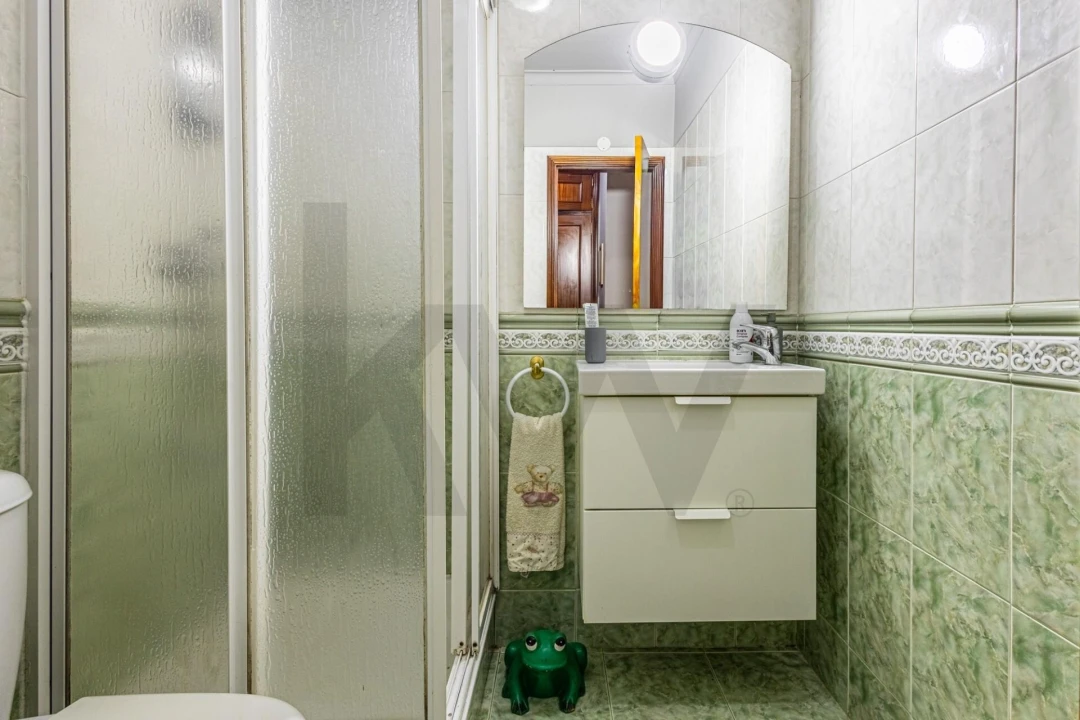 Apartamento T2 para Venda em Massamá e Monte Abraão Foto 23