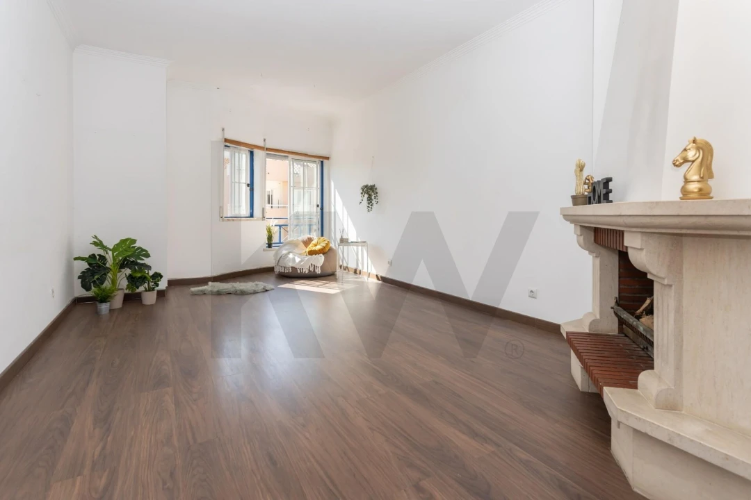 Apartamento T2 para Arrendamento em Costa da Caparica Foto 5