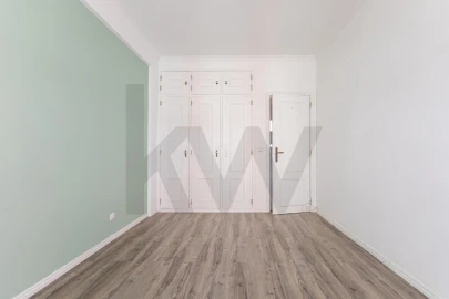 Apartamento T2 para Arrendamento em Costa da Caparica