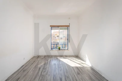 Apartamento T2 para Arrendamento em Costa da Caparica