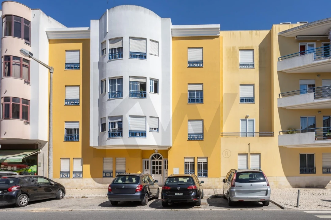 Apartamento T2 para Arrendamento em Costa da Caparica Foto 1