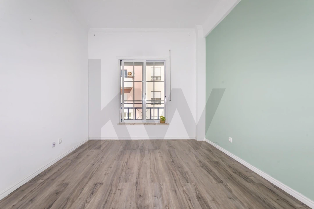 Apartamento T2 para Arrendamento em Costa da Caparica Foto 26