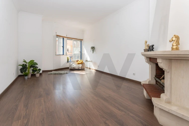 Apartamento T2 para Arrendamento em Costa da Caparica Foto 5