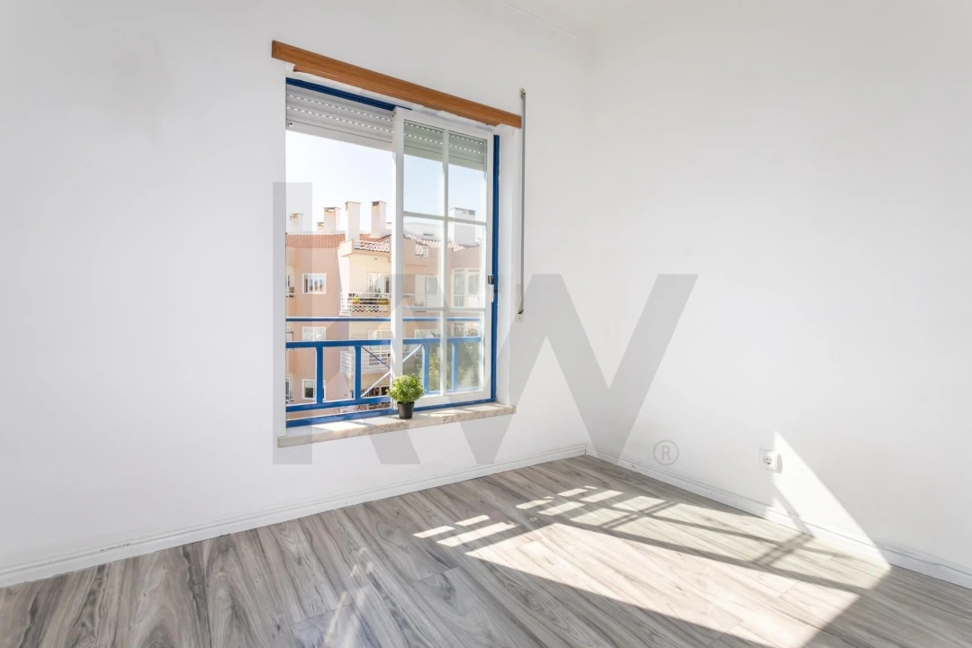 Apartamento T2 para Arrendamento em Costa da Caparica Foto 25