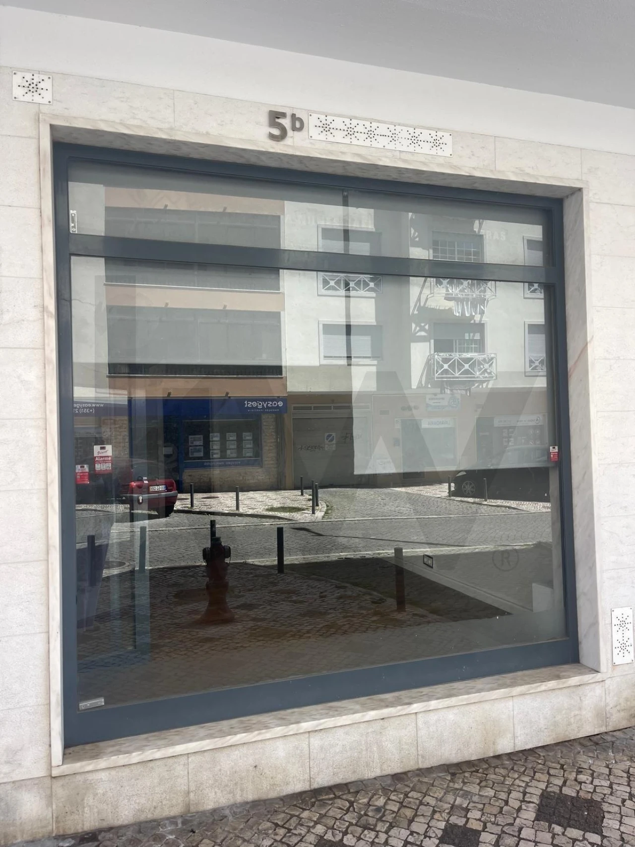 Loja para Arrendamento em Algueirão-Mem Martins Foto 3