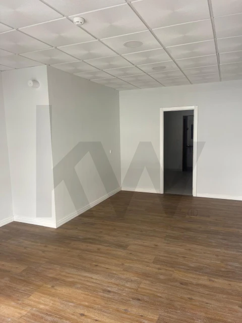 Loja para Arrendamento em Algueirão-Mem Martins