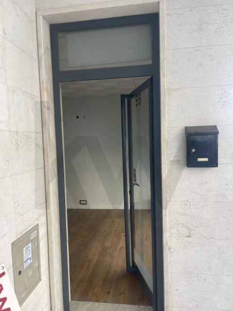 Loja para Arrendamento em Algueirão-Mem Martins