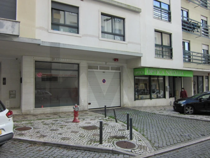 Loja para Arrendamento em Algueirão-Mem Martins Foto 9