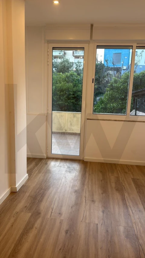 Apartamento T2 para Venda em Algueirão-Mem Martins