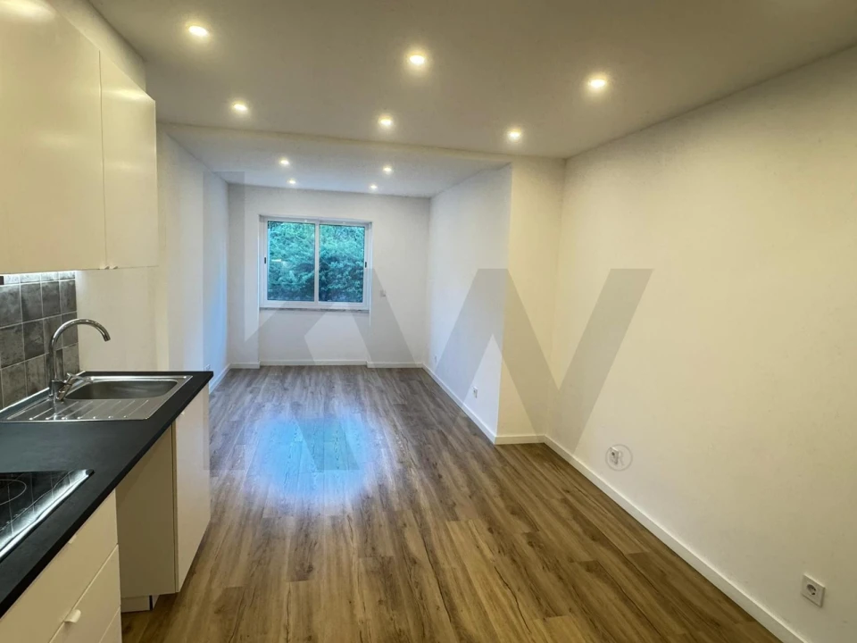 Apartamento T2 para Venda em Algueirão-Mem Martins Foto 5