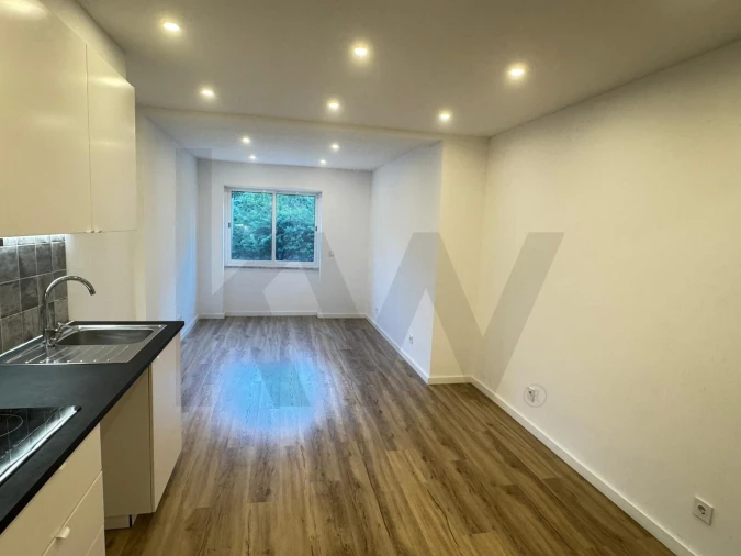 Apartamento T2 para Venda em Algueirão-Mem Martins Foto 5