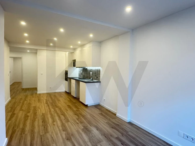 Apartamento T2 para Venda em Algueirão-Mem Martins Foto 8