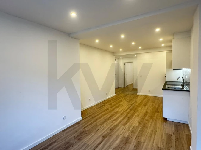 Apartamento T2 para Venda em Algueirão-Mem Martins Foto 6