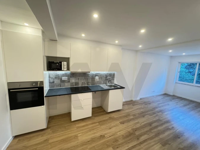 Apartamento T2 para Venda em Algueirão-Mem Martins