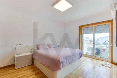 Apartamento T3 para Venda em Cidade da Maia