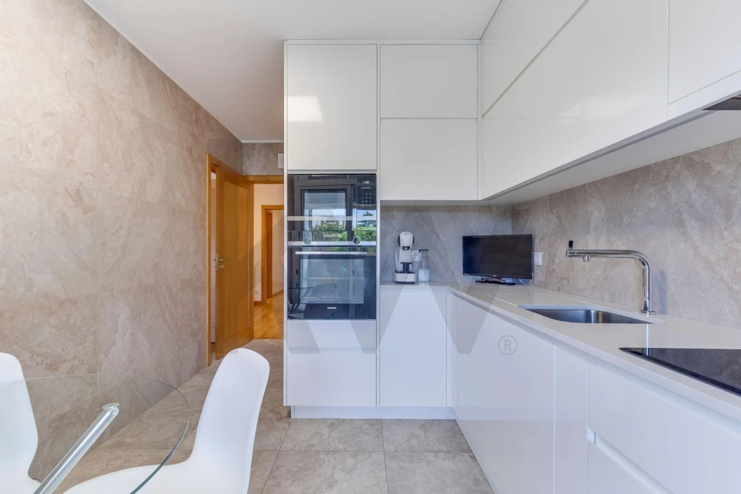 Apartamento T3 para Venda em Cidade da Maia Foto 3