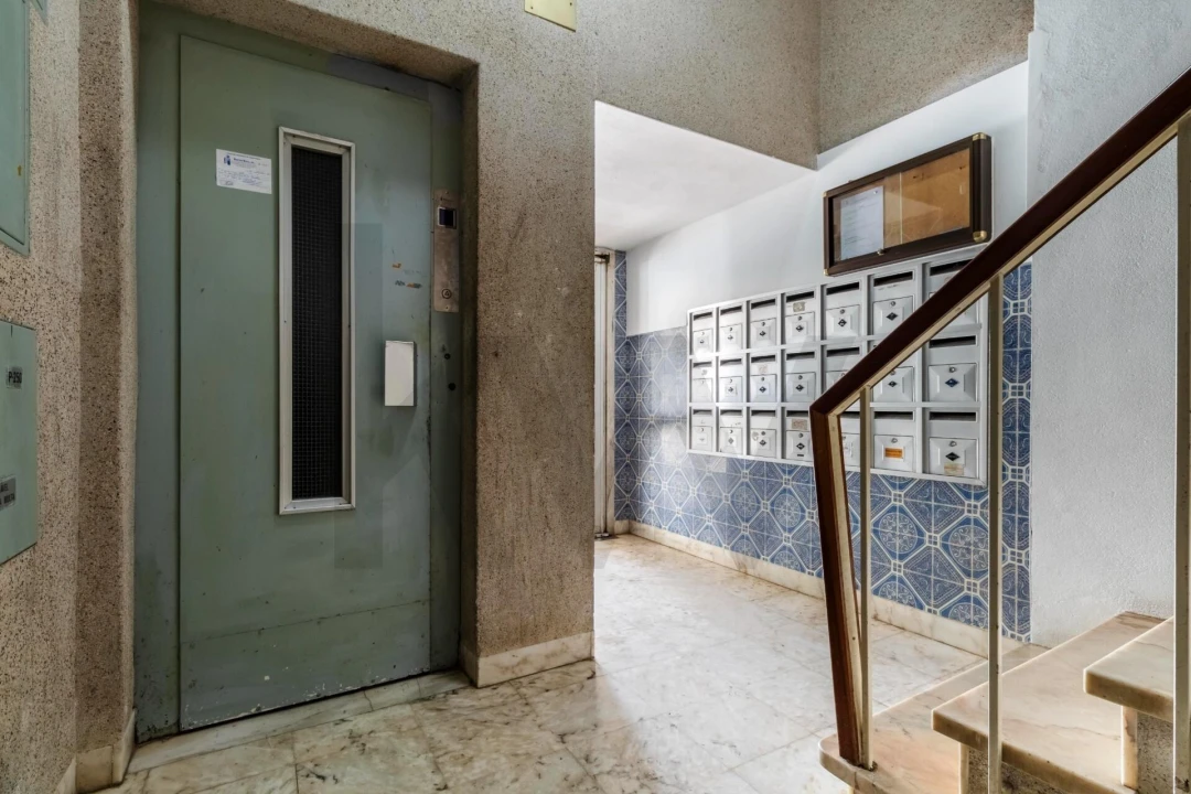 Apartamento T1 para Venda em Rio de Mouro Foto 22