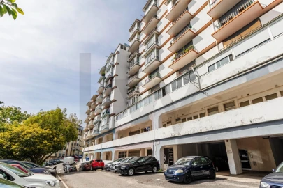 Apartamento T1 para Venda em Rio de Mouro