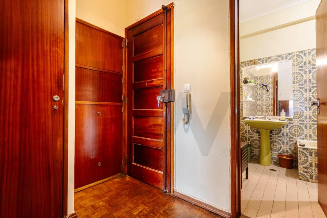 Apartamento T1 para Venda em Rio de Mouro Foto 20