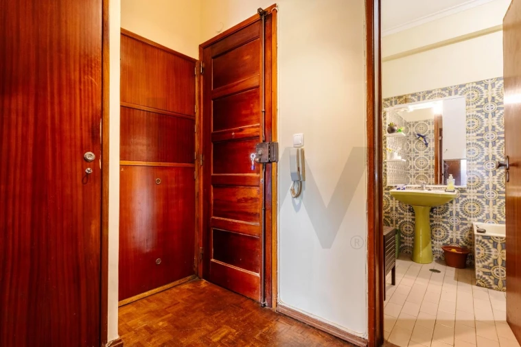 Apartamento T1 para Venda em Rio de Mouro Foto 20