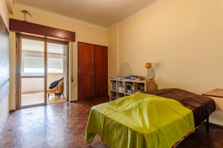 Apartamento T1 para Venda em Rio de Mouro Foto 16