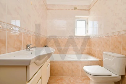 Moradia T5 para Venda em Cascais e Estoril