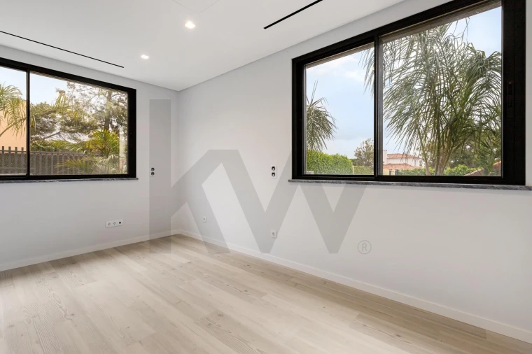 Moradia T5 para Venda em Alcabideche Foto 18