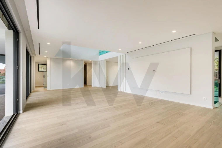 Moradia T5 para Venda em Alcabideche Foto 11