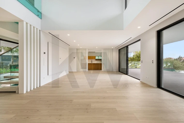 Moradia T5 para Venda em Alcabideche Foto 8