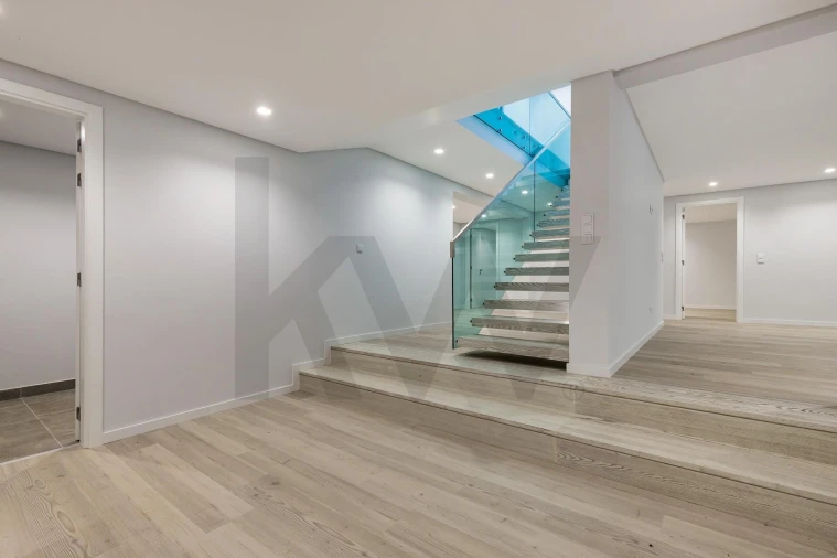 Moradia T5 para Venda em Alcabideche Foto 37