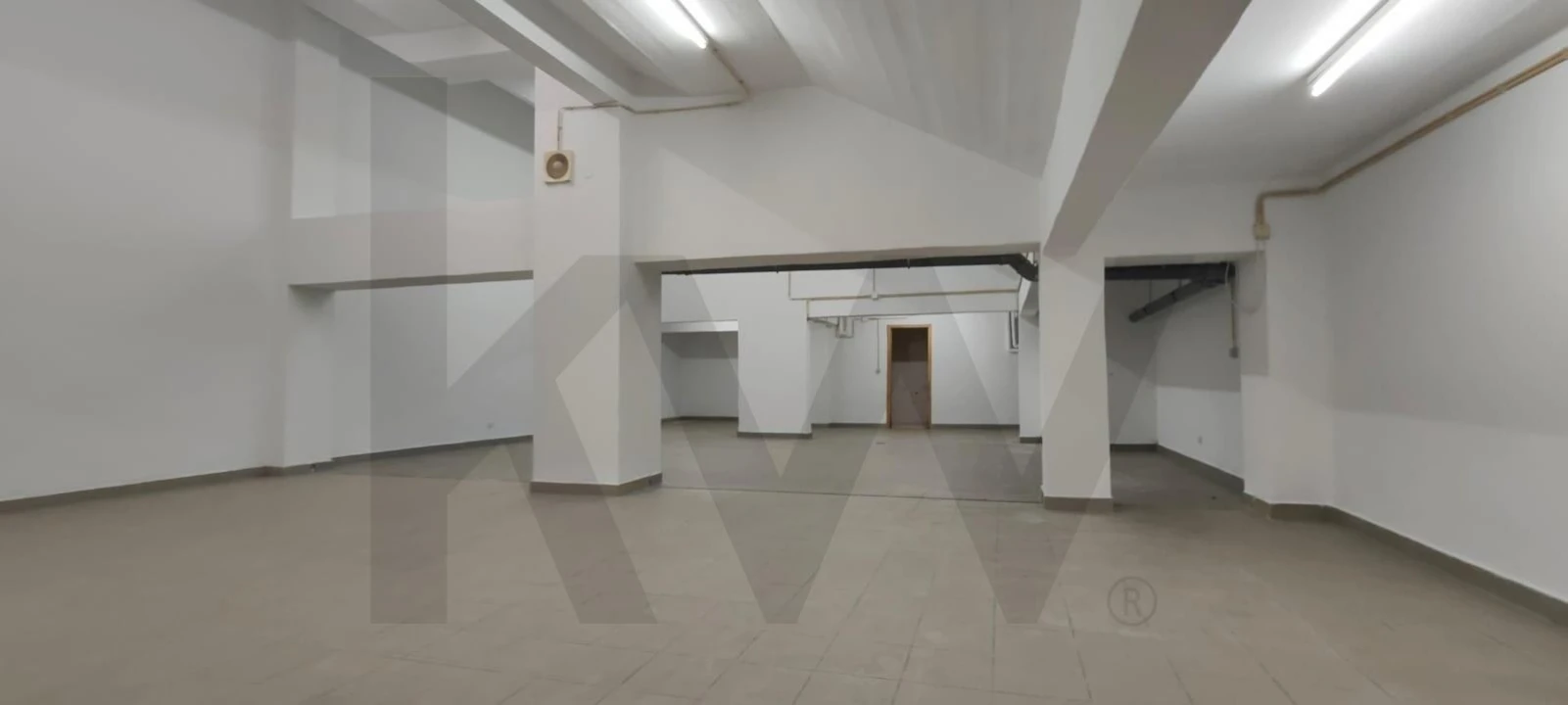 Armazém para Venda em Marvila Foto 1