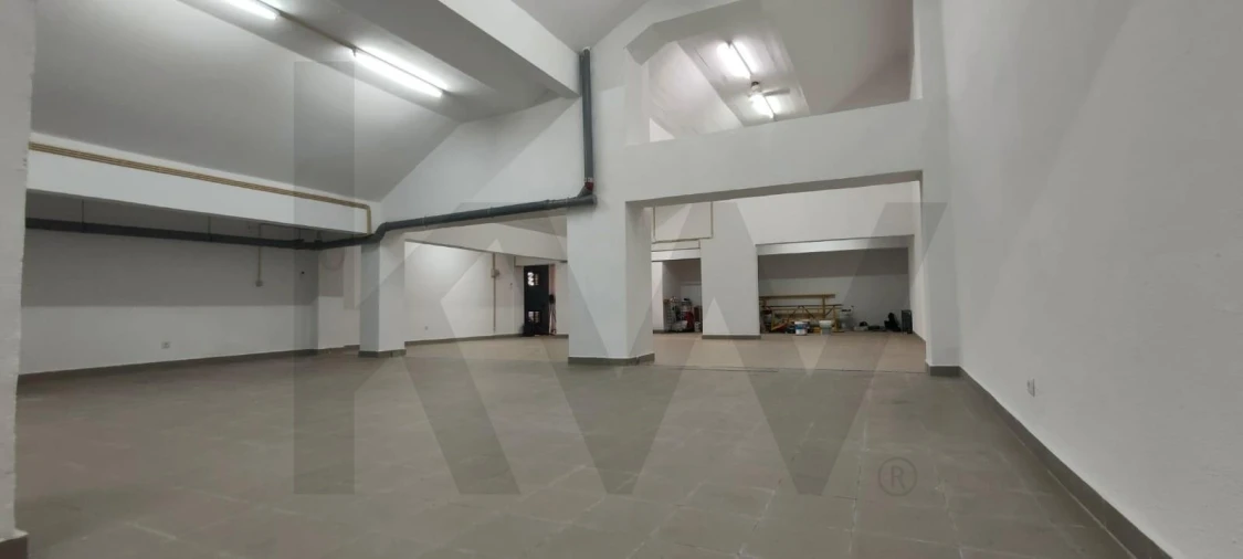 Armazém para Venda em Marvila Foto 2