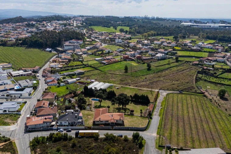 Terreno para Venda em São João de Ver Foto 2