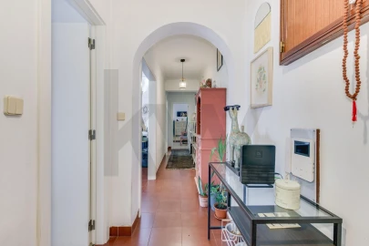 Apartamento T1 para Venda em Massamá e Monte Abraão