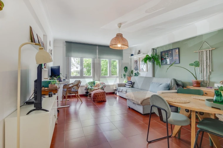 Apartamento T1 para Venda em Massamá e Monte Abraão Foto 2