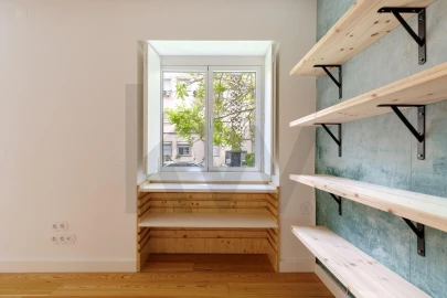 Apartamento T3 para Arrendamento em Alvalade