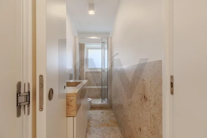 Apartamento T3 para Arrendamento em Alvalade