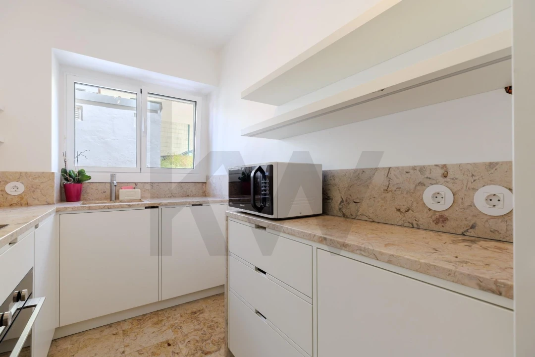 Apartamento T3 para Arrendamento em Alvalade Foto 25