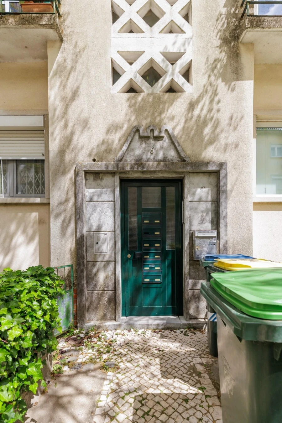 Apartamento T3 para Arrendamento em Alvalade Foto 32